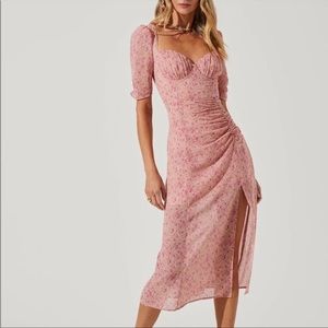 ASTR the Label - Pink Floral Midi Dress